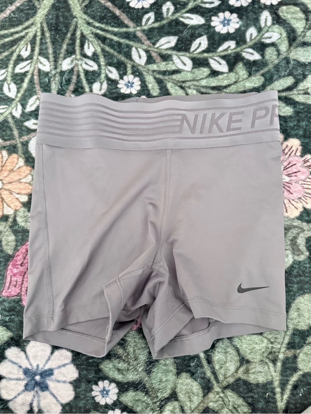 Nike Pro Compression Shorts - Gray